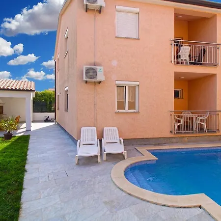 Апартаменты Fuer 5 Personen Ca 54 Qm In Peroj, Istrien Istrische Riviera