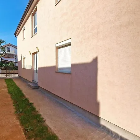 Apartment Fuer 5 Personen Ca 54 Qm In Peroj, Istrien Istrische Riviera