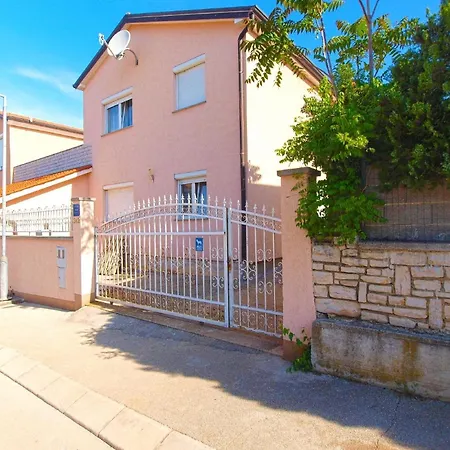 Apartment Fuer 5 Personen Ca 54 Qm In Peroj, Istrien Istrische Riviera Peroj