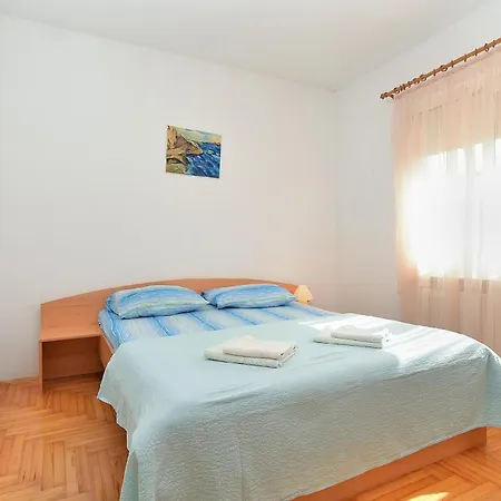 Apartment Fuer 5 Personen Ca 54 Qm In Peroj, Istrien Istrische Riviera